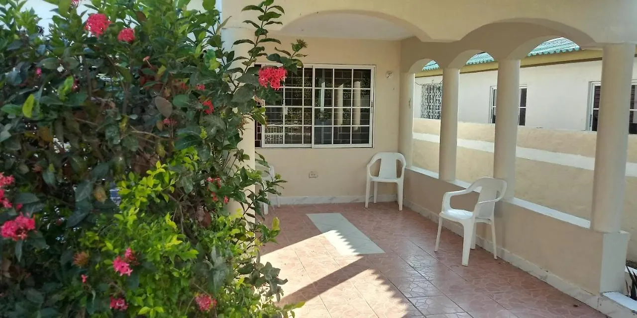 Portmore Haven One Bedroom Semesterbostad